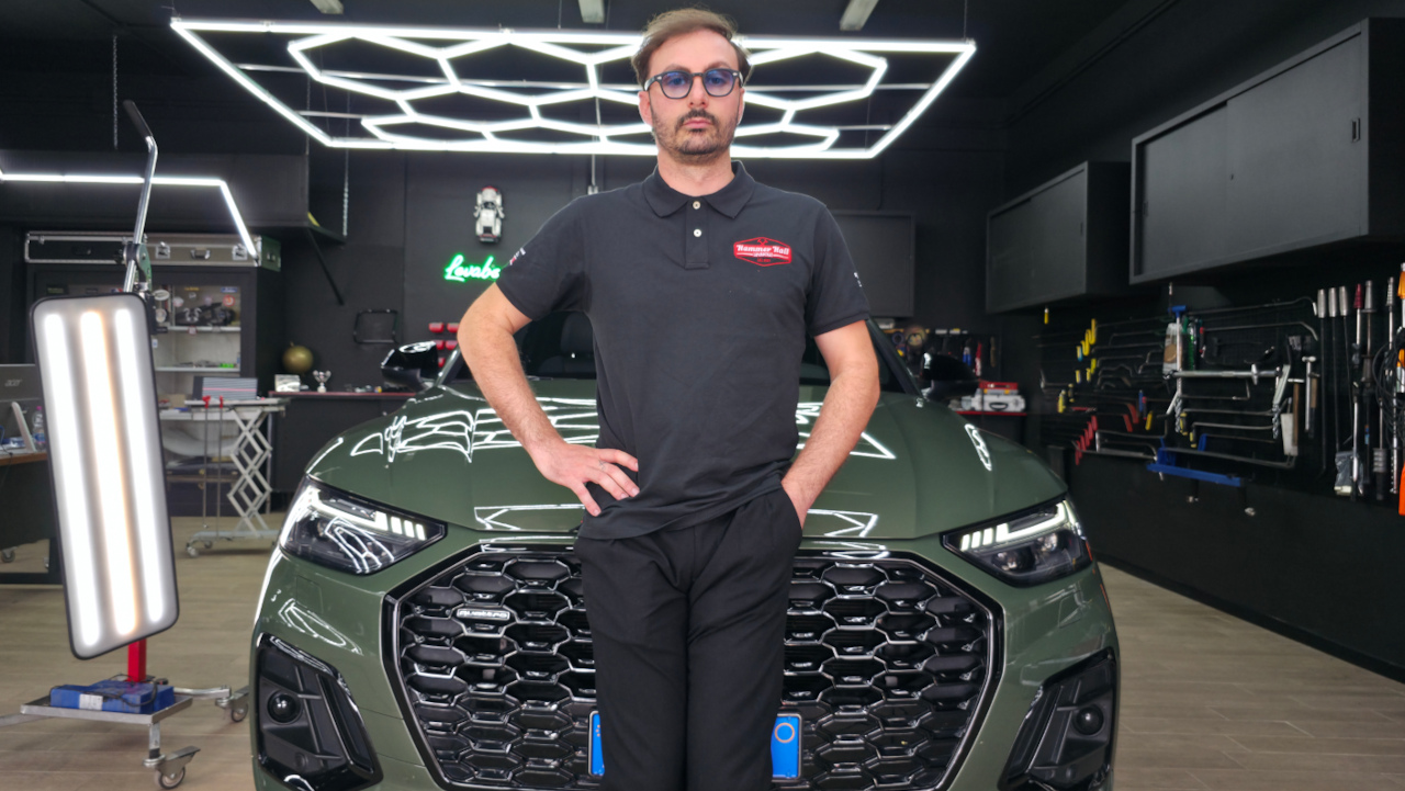 levabolli Roma Hammer Hail su auto con ammaccature da grandine