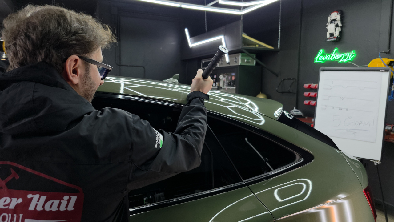 paintless dent repair Roma Hammer Hail levabolli